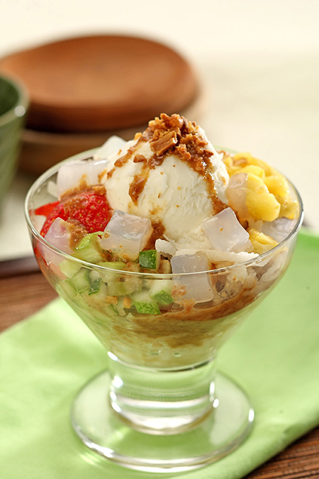 Rujak Ice Cream Wong Coco