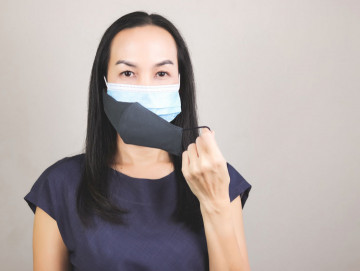 Kasus Covid-19 Melonjak, Ahli Kesehatan Sarankan Pakai Masker Dobel